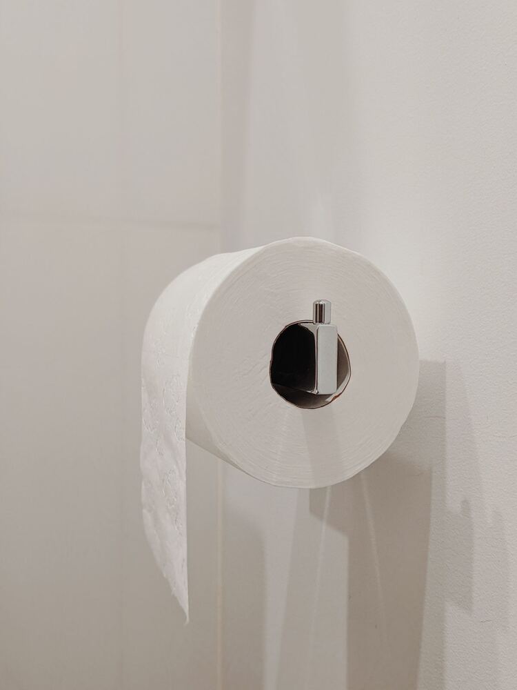 Uchwyt na papier toaletowy — ścienny